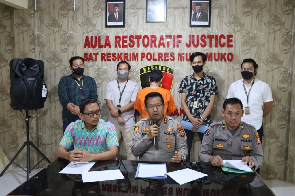 rugikan negara hampir setengah milyar direktur BUMDES jadi tersangka