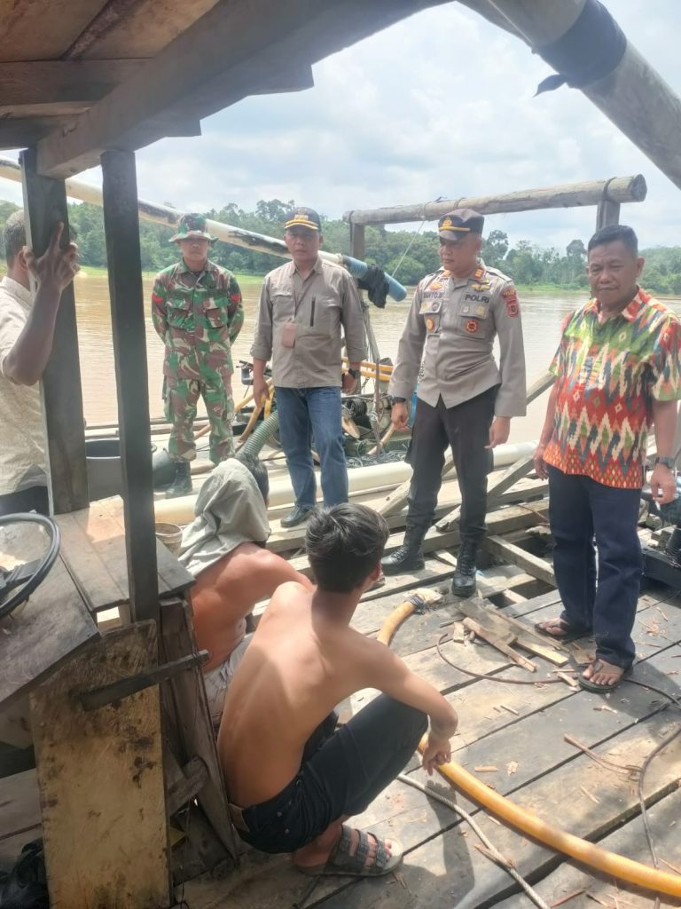 Tim Gabungan Polda Jambi dan Polres Tebo Menggelar Operasi Penertiban Penambangan Emas Tanpa Izin (PETI),