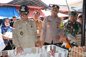 Jaga Stabilitas Harga, Kapolres Kepahiang Bersama Forkopimda Sidak Pasar