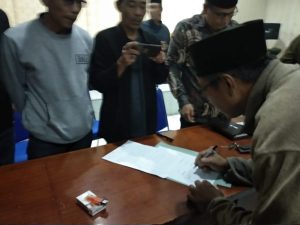 Dituduh Gelapkan Uang Masjid, Ini Penjelasan Kades Tebat Monok