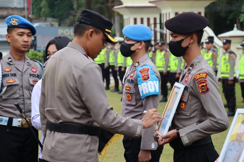 Terbukti Melanggar Kode Etik, Dua Personil Polres Merangin Di pecat Tidak Hormat