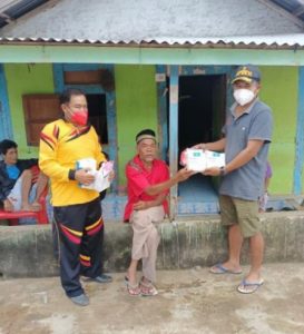 Cegah Penyebaran Covid 19 Pemdes Taba Padang Bagikan Masker
