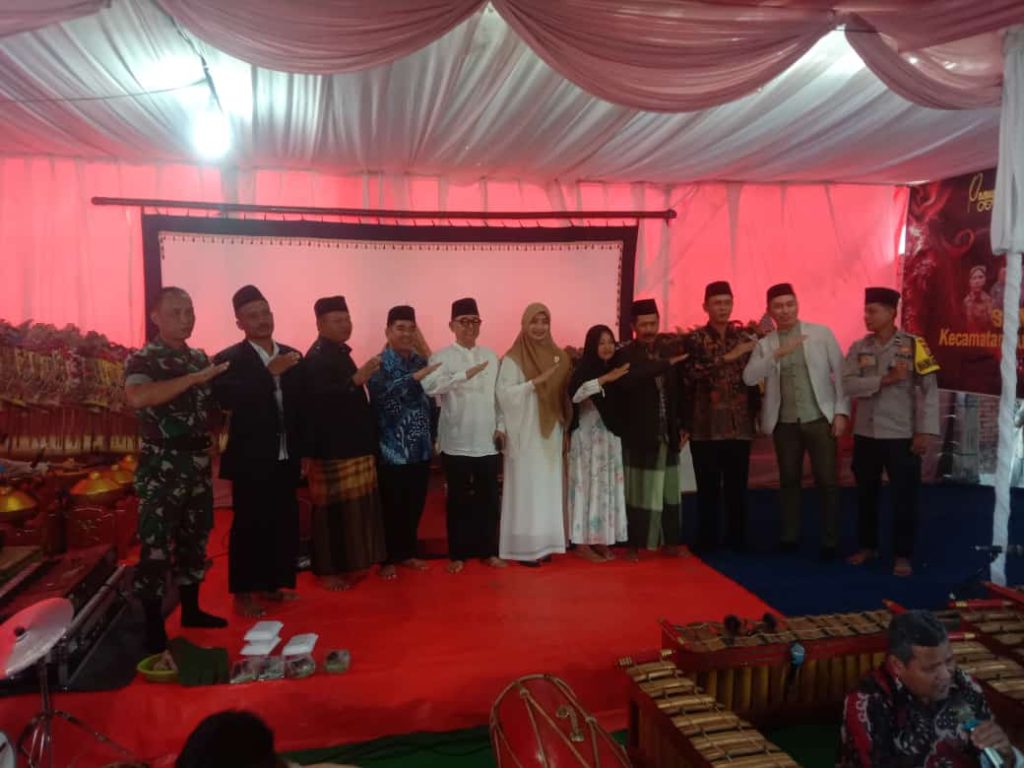 Giat Acara Rutin Tahunan, Pemdes Tangsi Duren Tampilkan Kesenian Tradisional Wayang Kulit