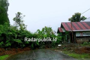 Ngeri ! Satu desa di Gorontalo Utara terisolir akibat longsor