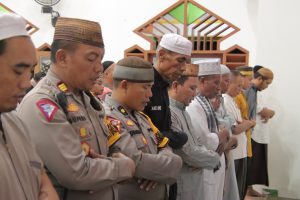 Tingkatkan Keimanan Dan Ketakwaan,Polresta Grorontalo Kota Gelar Shalat Tarawih Berjamaah