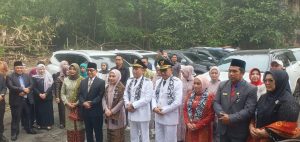 Kadinsos Kepahiang Helmi Johan Sambut Kedatangan Bupati dan Wakil Bupati Kepahiang