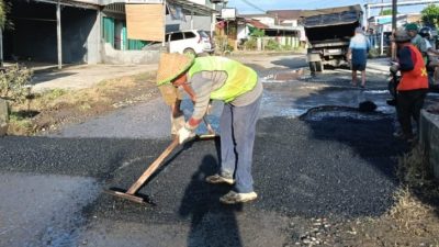 Jalan Berlubang, PUPR kepahiang Respon Keluhan Warga