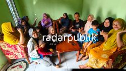 Pemdes Sinar Gunung Bagikan Honor  Kader Posyandu Periode Mei Hingga Agustus