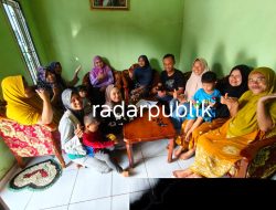 Pemdes Sinar Gunung Bagikan Honor  Kader Posyandu Periode Mei Hingga Agustus